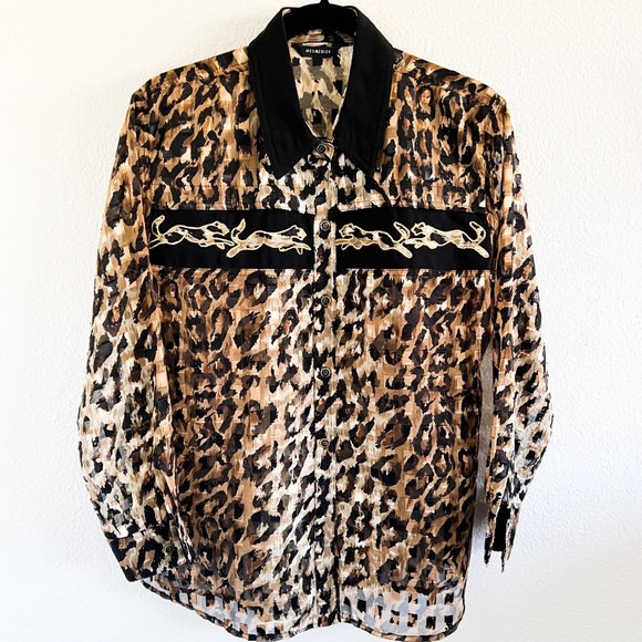 Mesmerize Cheetah Print Longsleeve Button Top - Picture 1 of 4